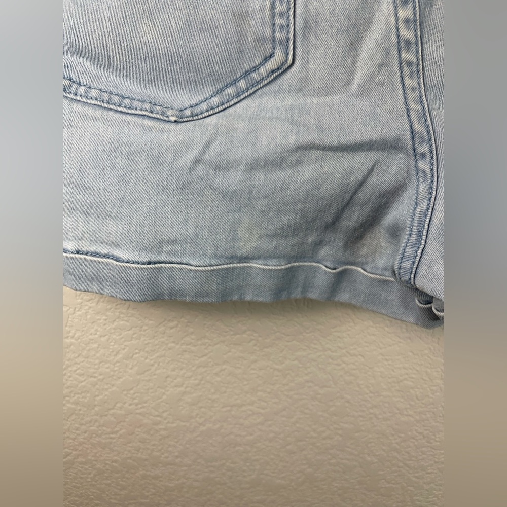 FOREVER 21 JEAN SHORTS - Picture 3 of 6